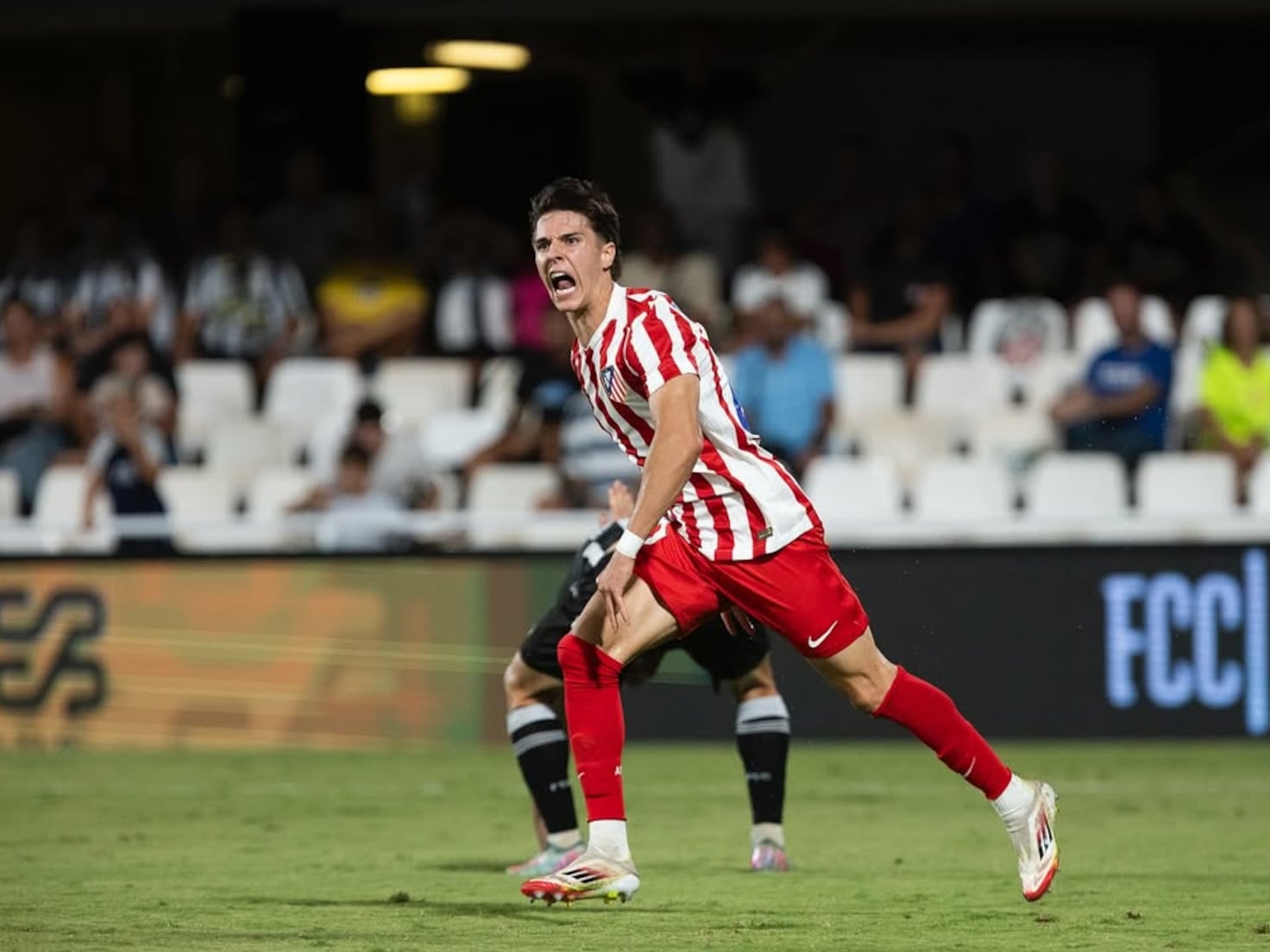 Arnau Ortiz, el goleador inesperado que llama a la puerta de Simeone