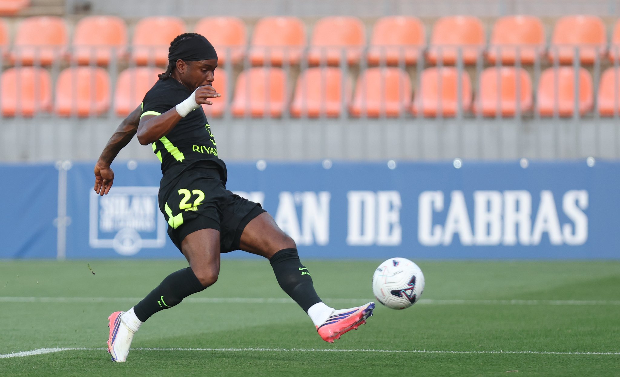 Lookman, ante la temporada de su consagración rojiblanca