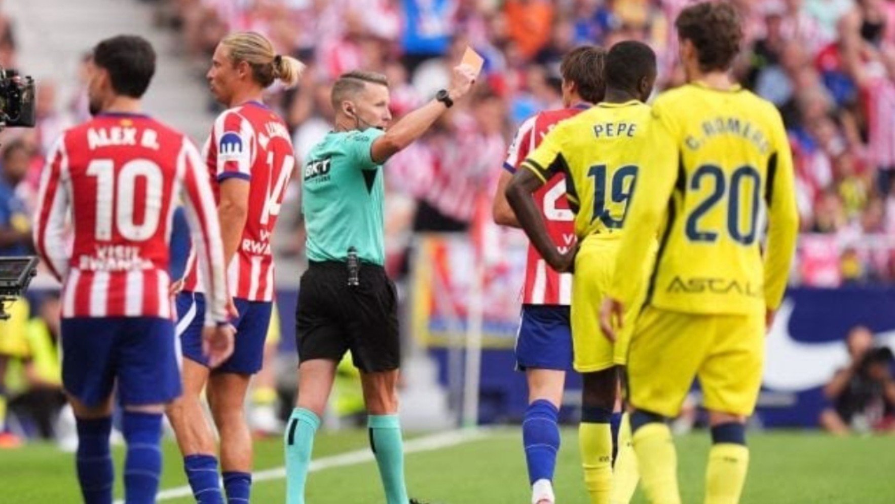 Hernández Hernández y una tarde para la reflexión: dos penaltis, una roja y muchas dudas